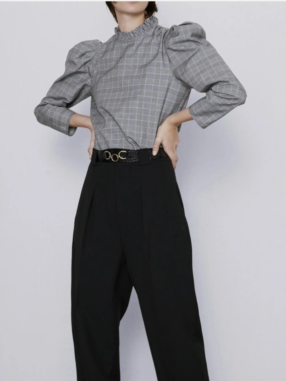 Zara Glen Plaid Ruffle Neck Blouse Size XS Puff Sleeve Cottagecore Black White